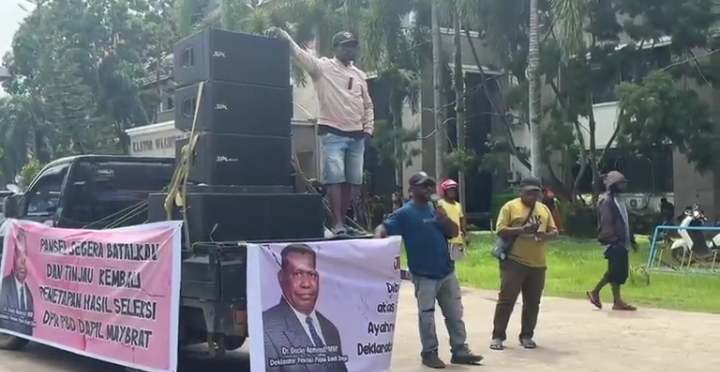 Gagal Lolos Seleksi Calon Anggota DPRP PBD, melalui Mekanisme Pengangkatan, Massa Jimi Asmuruf Gelar Demo Damai