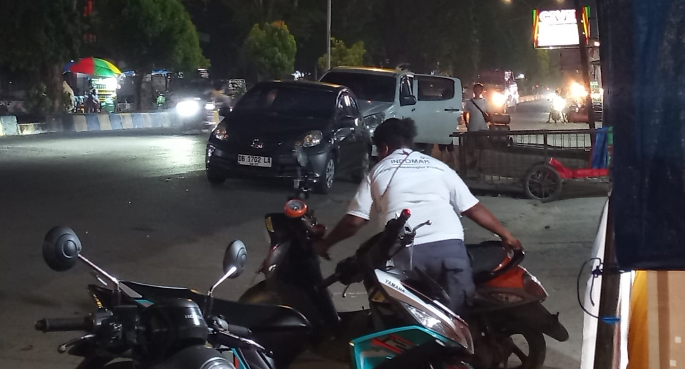 Melihat Dari Dekat, Kehidupan Perempuan Papua Sebagai Tukang Parkir  di Kota Sorong