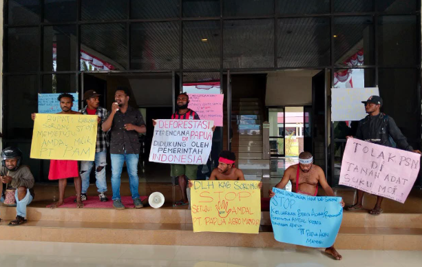 Melawan Perampokan Alam Menggunakan ‘Hukum Adat’ Yang Ada Pada Kita